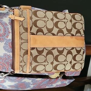 COACH Vintage Signature Crossbody Leather Bag